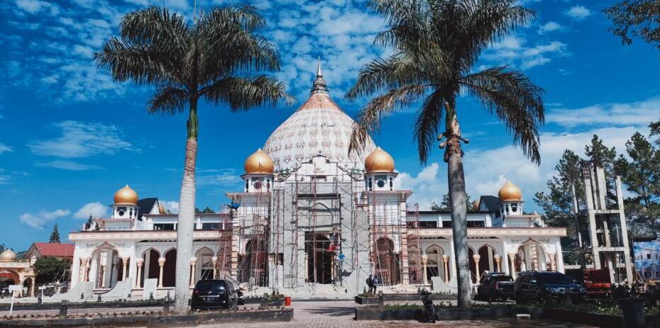 Masjid Raya Ruhama Takengon Aceh