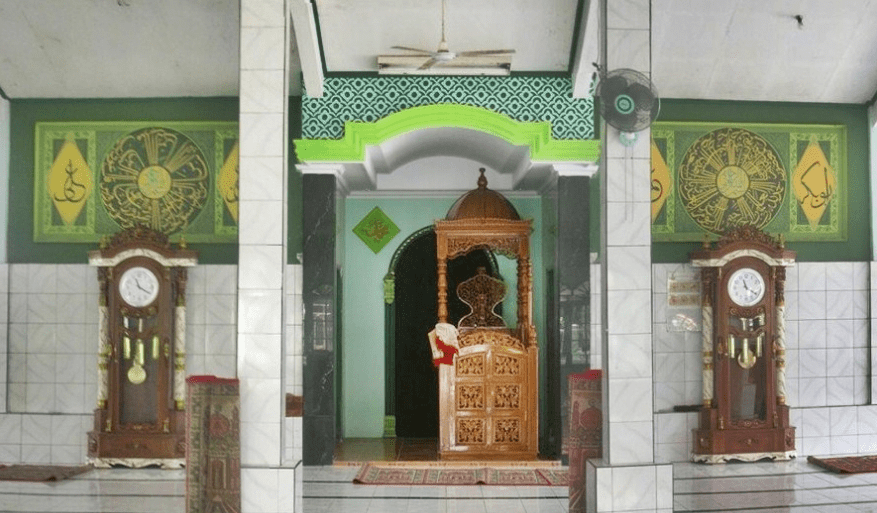 mimbar-Masjid-Jami’-Al-Hidayah-Cibatu-Cikarang-Selatan