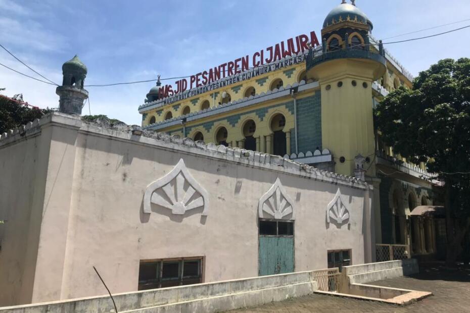 Masjid Pesantren Cijawura Bandung
