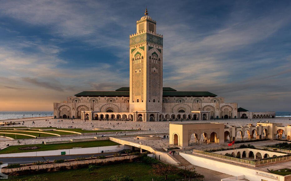 Pesona-Masjid-Hassan-II-Maroko-Surau.co_