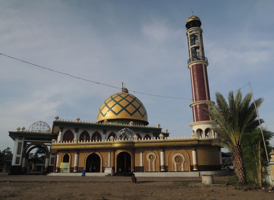 masjid-syaichona-cholil-bangkalan-madura-kontraktor-kubah-masjid-madura-1