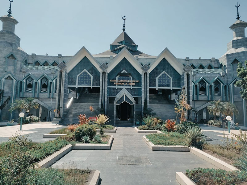 Masjid Al-Markaz Al-Islami, Makassar
