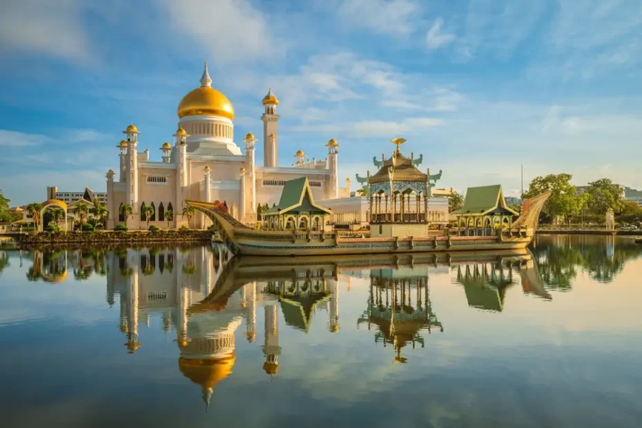 masjid terbesar di asia tenggara