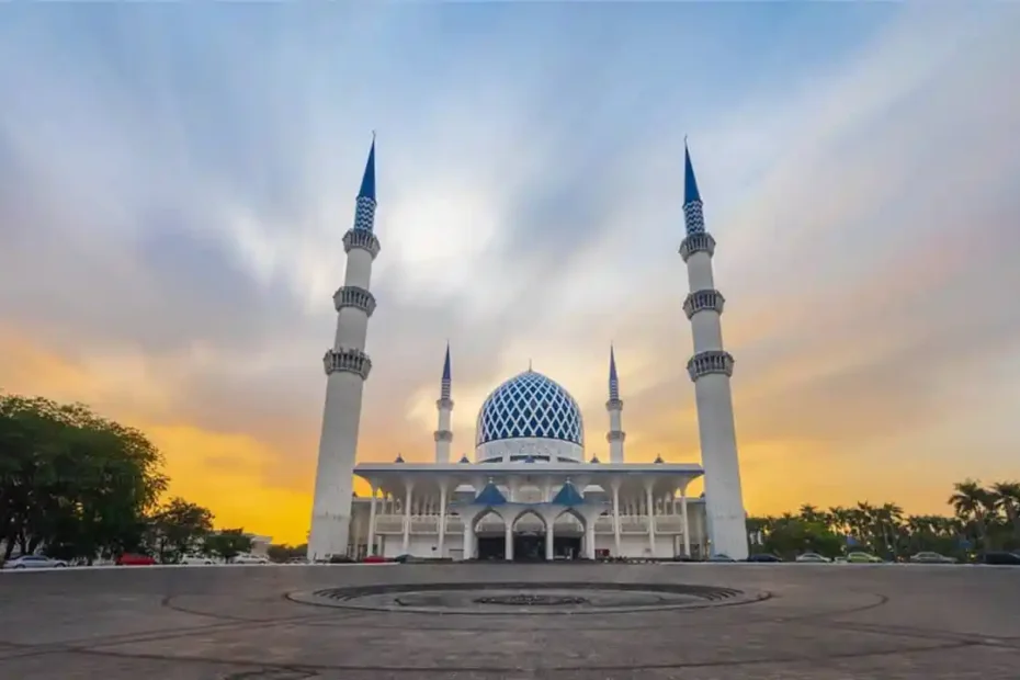 Masjid Sultan Salahuddin Abdul Aziz, Shah Alam, Malaysia