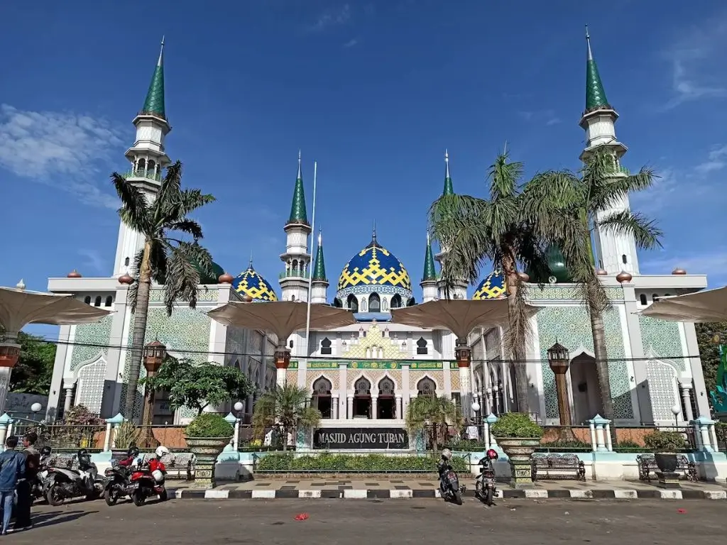 wisata religi jawa timur