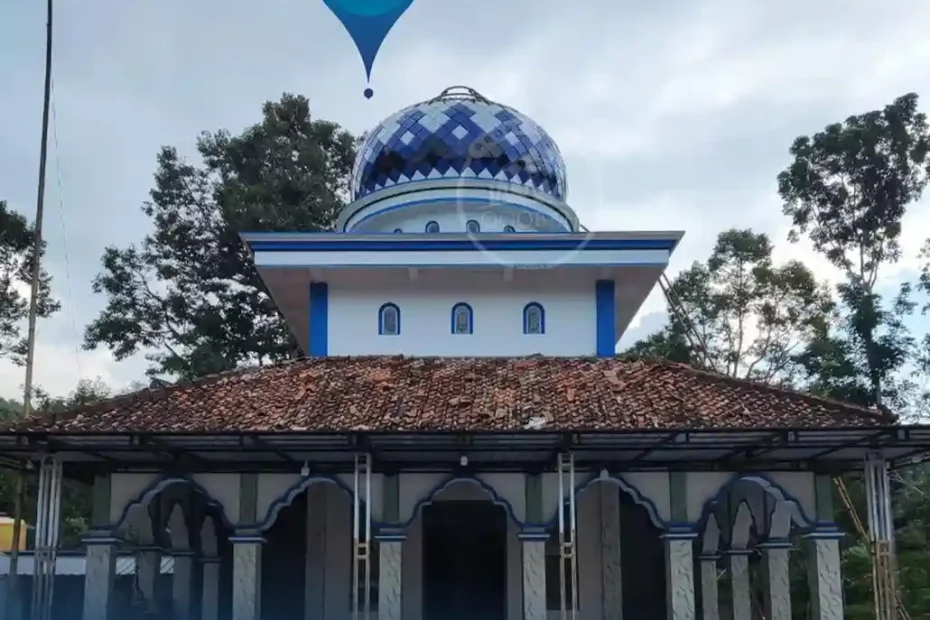 kubah masjid enamel Pamekasan